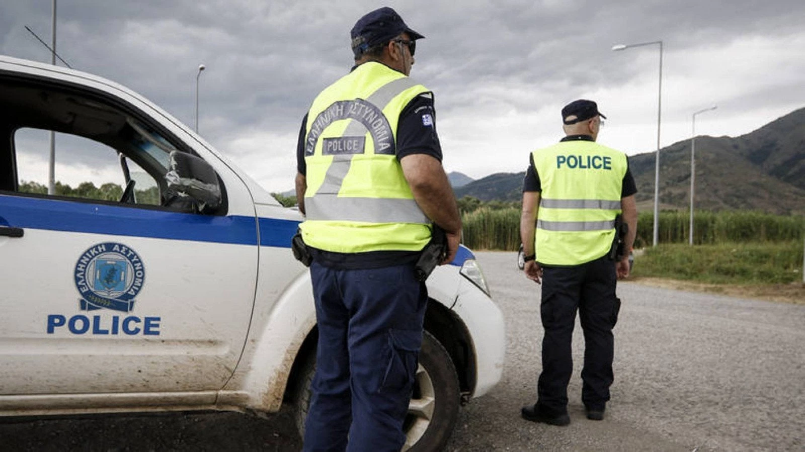 Βόλος: Οδηγούσε ανάποδα, τράκαρε 20 ΙΧ και δεν αντιλήφθηκε τίποτα!